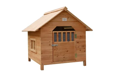 Casa impermeable de madera para perro